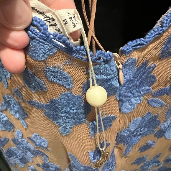 For love and lemons 🍋 Temecula Maxi  Dress long sleeve. New without tags. Medium - Picture 2 of 6